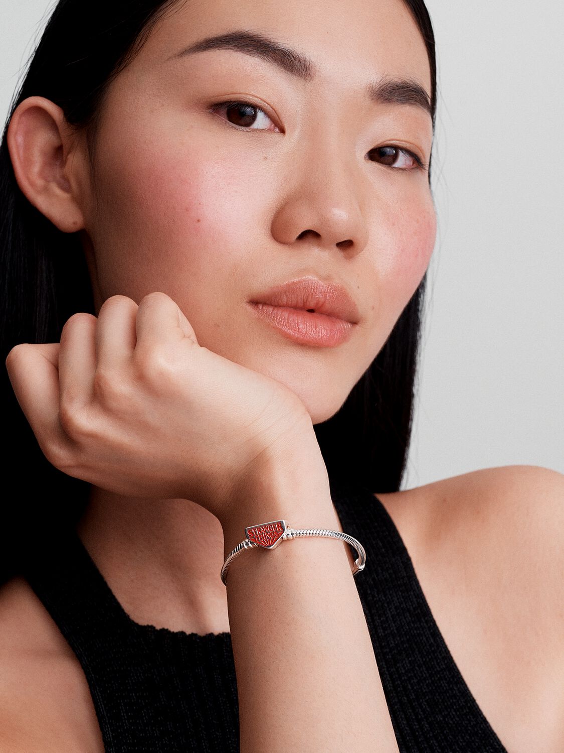 Stranger Things Clasp Snake Chain Bracelet Pandora 593572C01