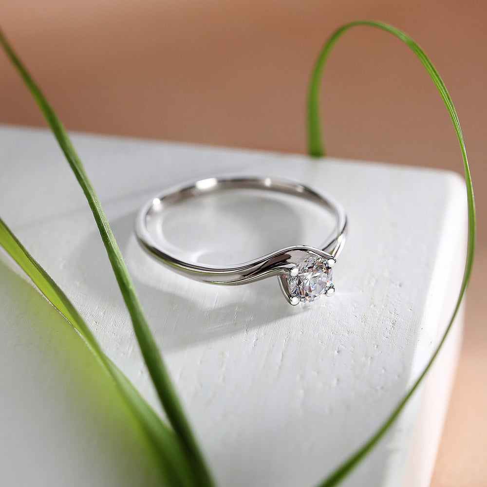 
                  
                    WOMEN'S RING LIVE DIAMOND CLASSIC DIAMOND LDW030179009I
                  
                