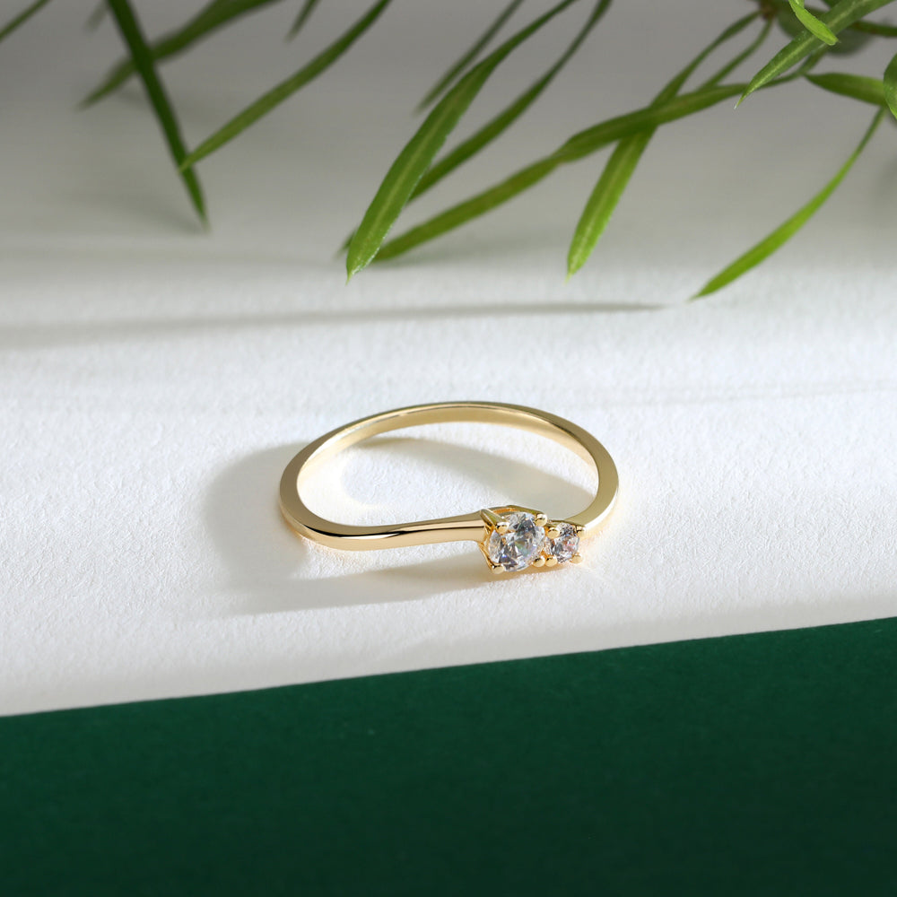 
                  
                    LIVE DIAMOND CONTEMPORARY DIAMOND WOMEN'S RING LDY020116010
                  
                