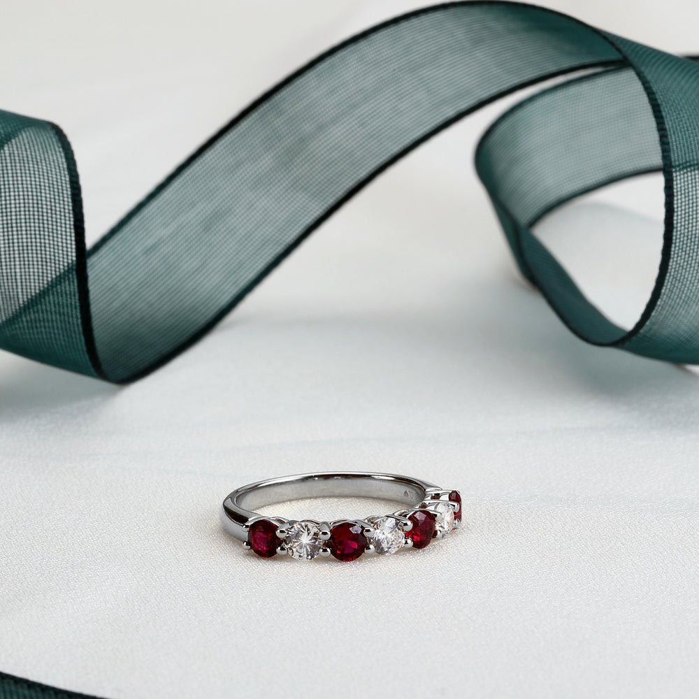 
                  
                    LIVE DIAMOND WOMEN'S RING LD08057009
                  
                