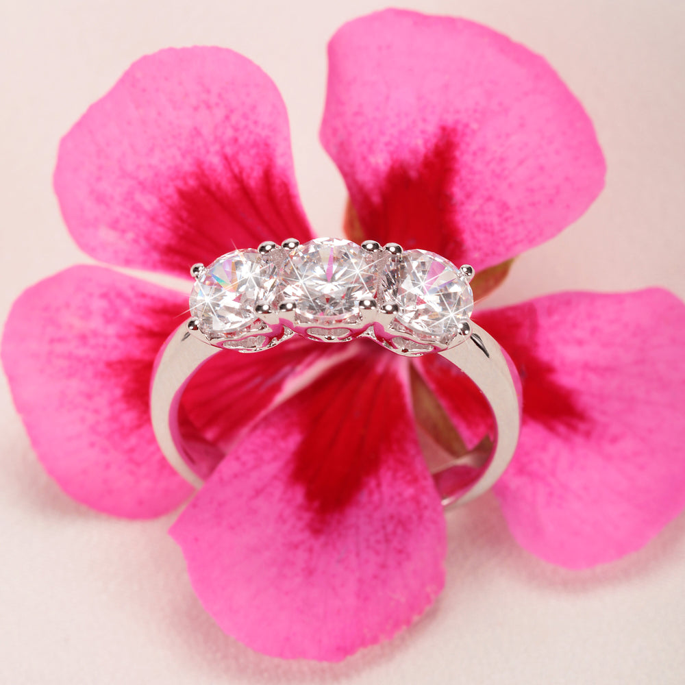 
                  
                    LIVE DIAMOND WOMEN'S RING LD12005020I
                  
                