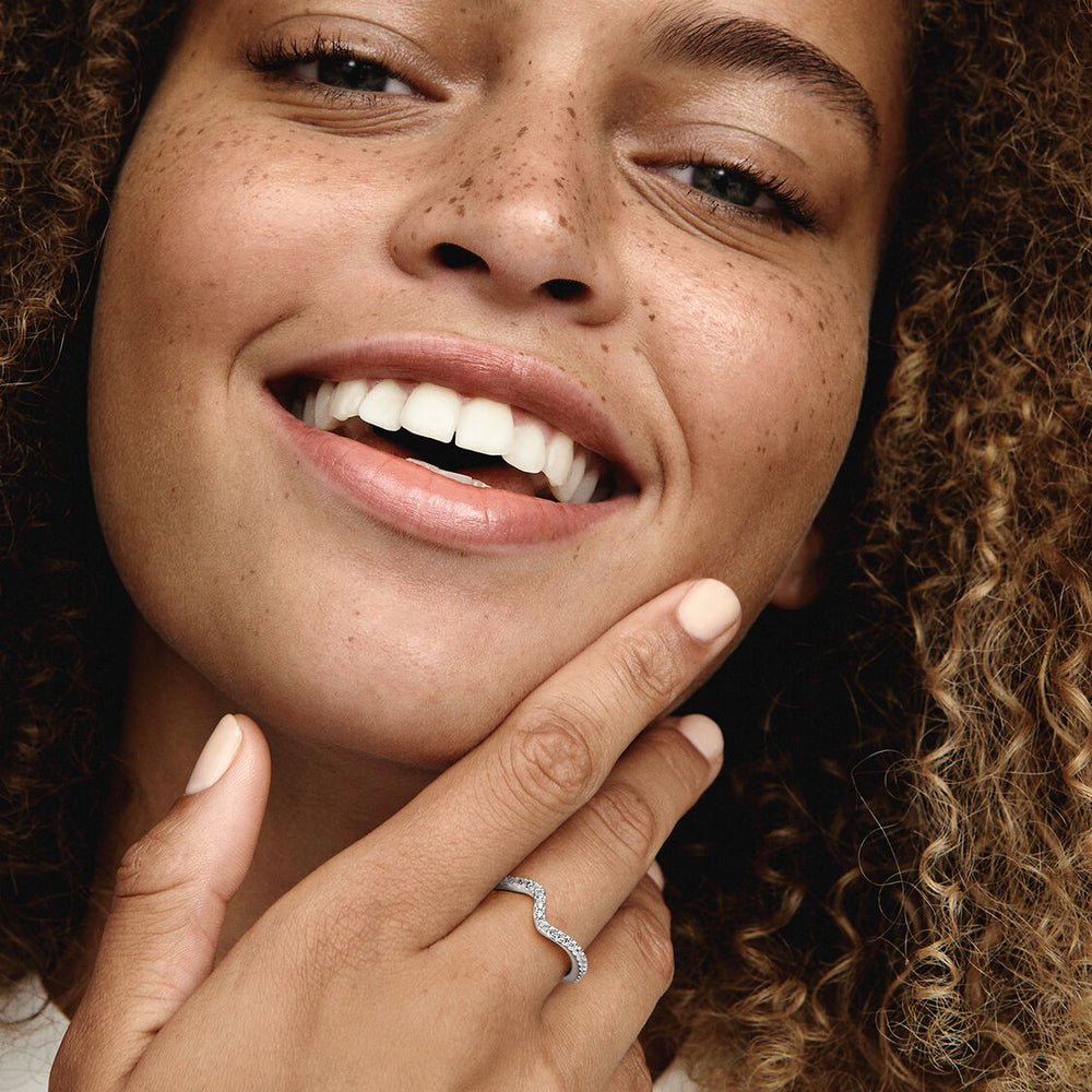 
                  
                    Pandora Wave Ring Bright Stones 192539C01
                  
                