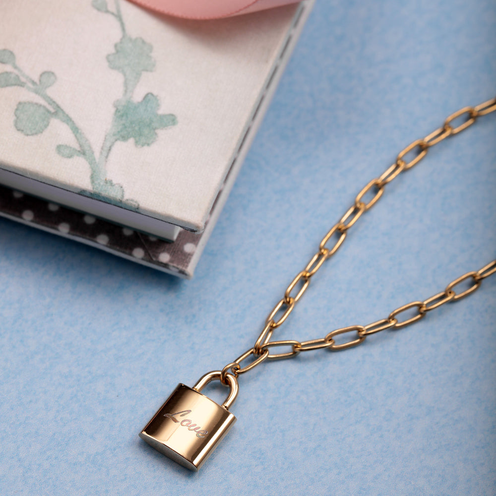 
                  
                    LA PETITE STORY LOVE WOMEN'S BRACELET LPS05ASD18
                  
                