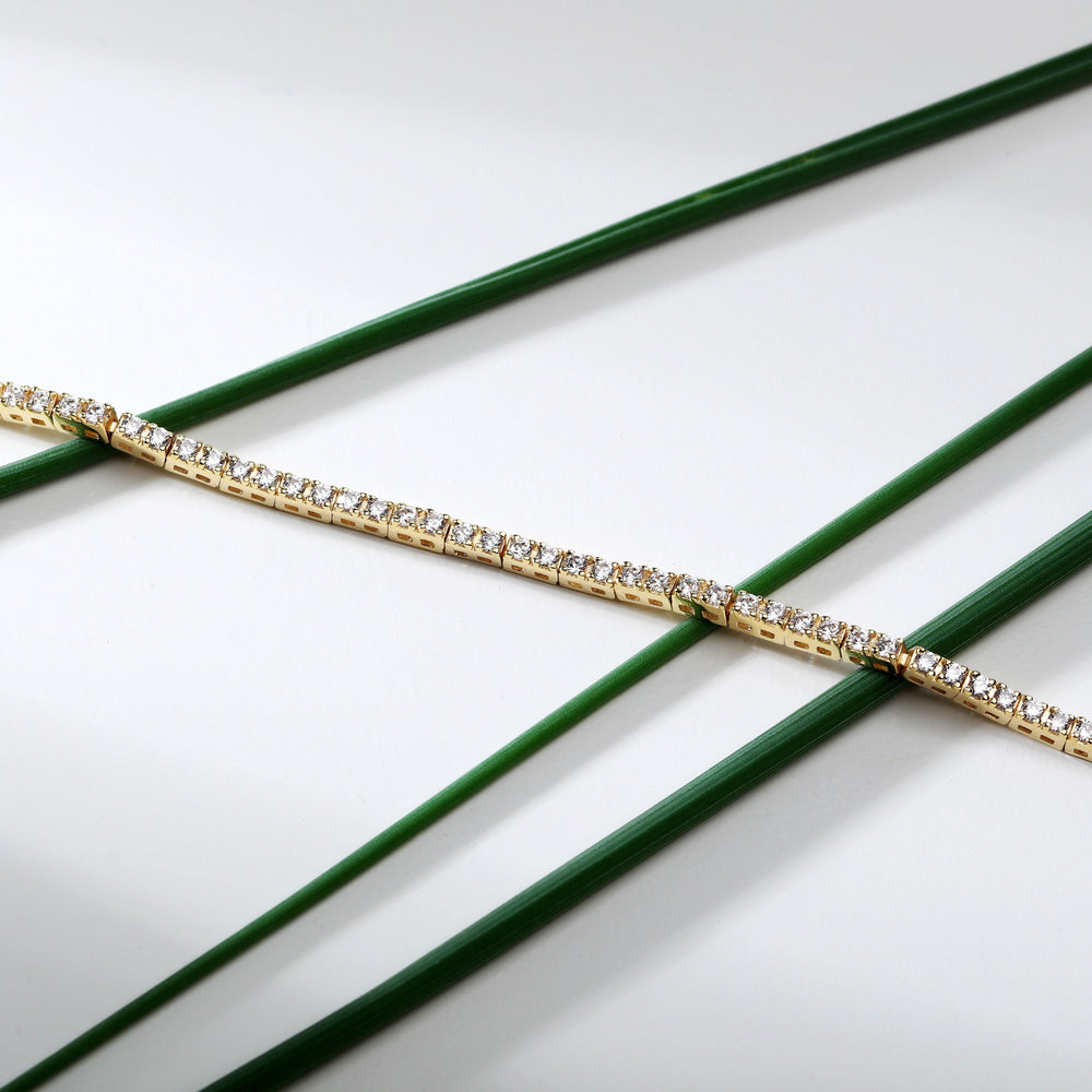 
                  
                    LIVE DIAMOND CLASSIC DIAMOND WOMEN'S BRACELET LDY150151
                  
                