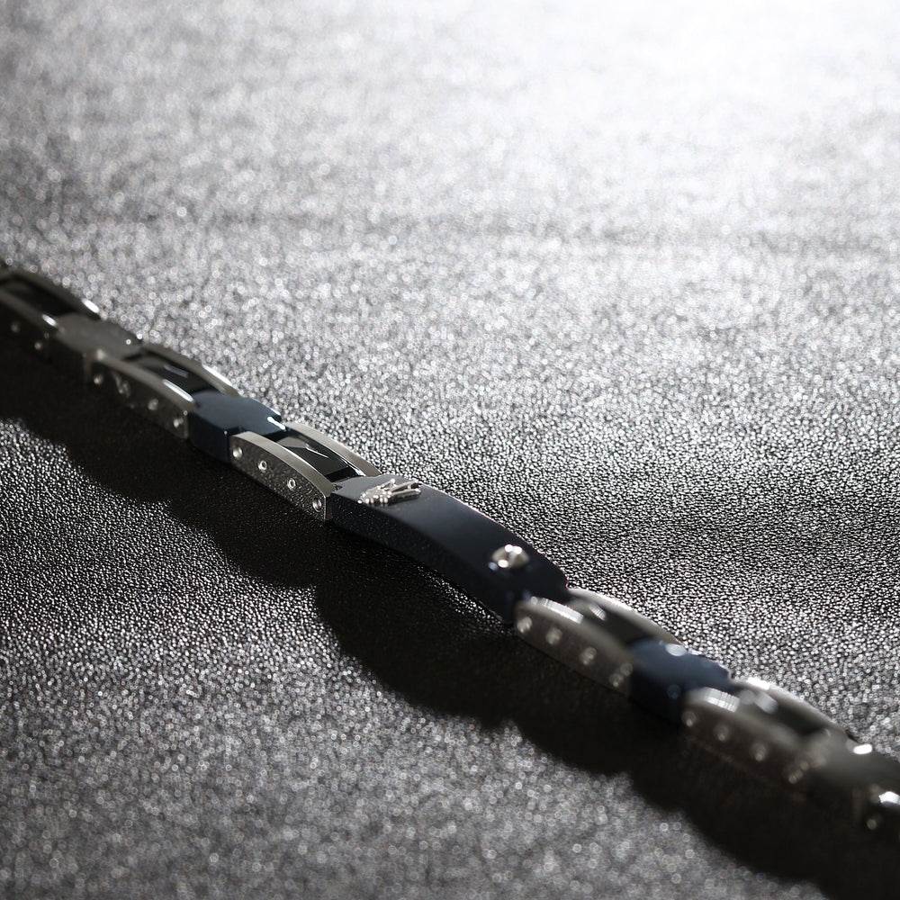 
                  
                    MASERATI CERAMIC MEN'S BRACELET JM423ATZ29
                  
                