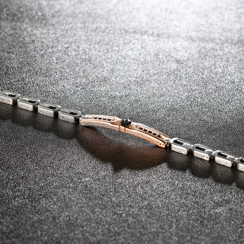 
                  
                    MASERATI ICONIC MEN'S BRACELET JM423AVD26
                  
                