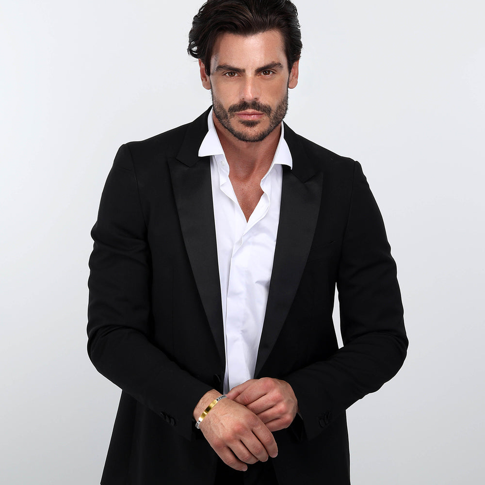 
                  
                    BRACCIALE UOMO SECTOR BASIC SZS83
                  
                