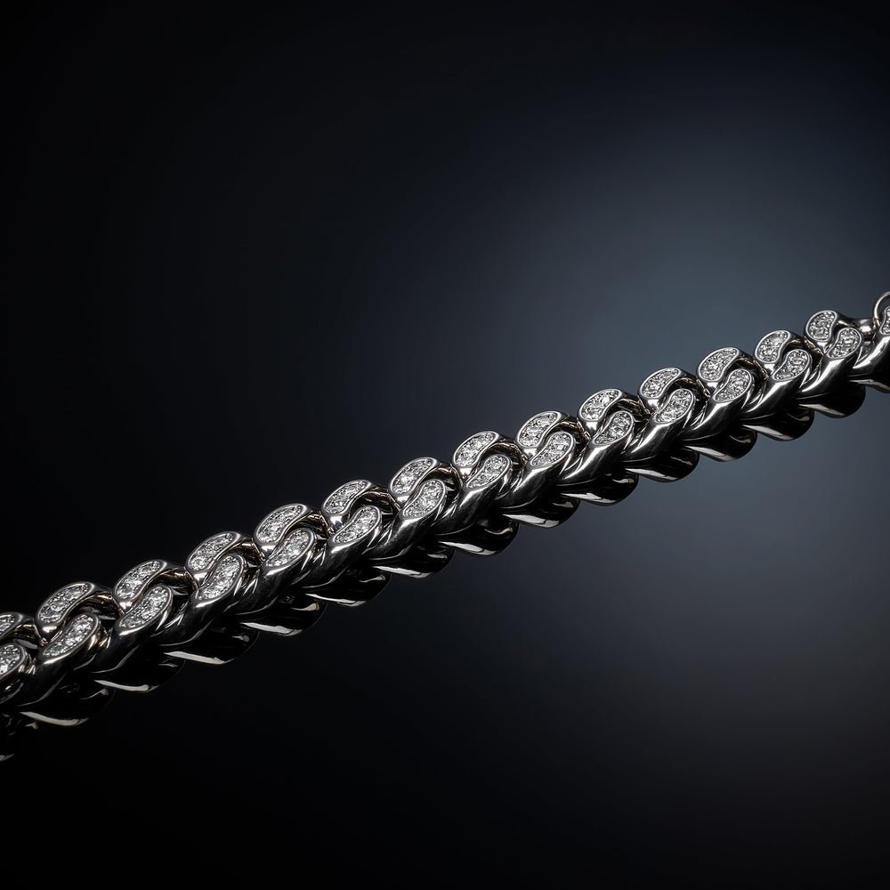 
                  
                    CHIARA FERRAGNI BOSSY CHAIN NECKLACE J19AUW01
                  
                