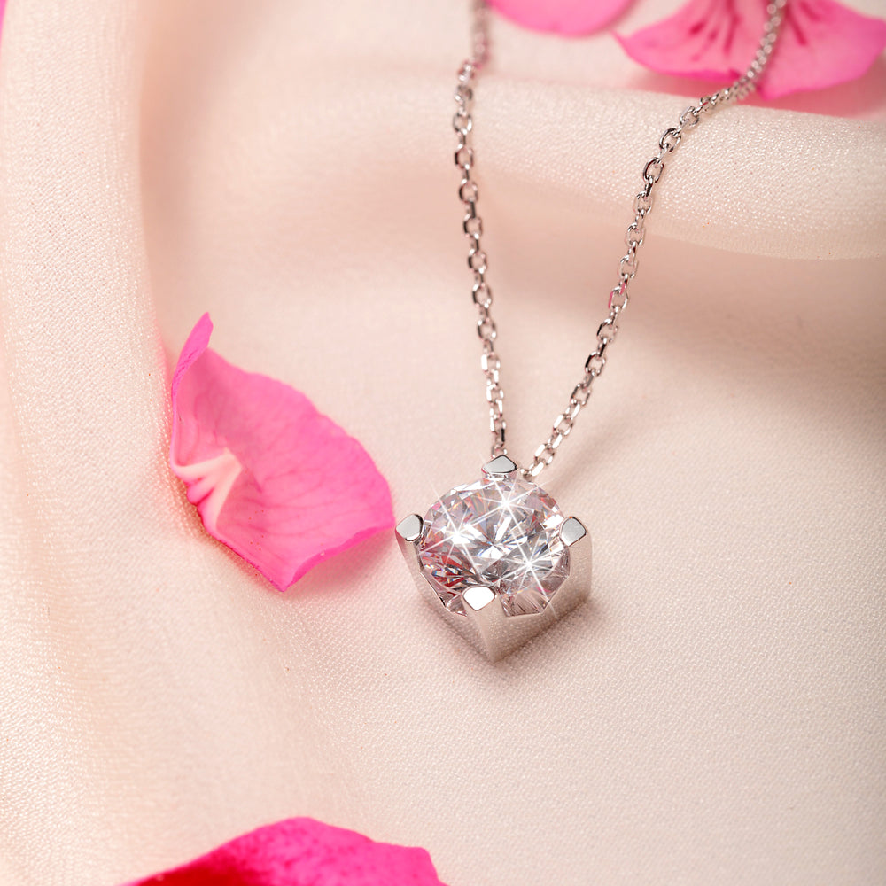 
                  
                    LIVE DIAMOND WOMEN'S NECKLACE LD07009I
                  
                