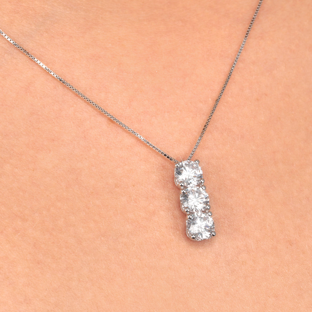 
                  
                    LIVE DIAMOND WOMEN'S NECKLACE LD15010I
                  
                