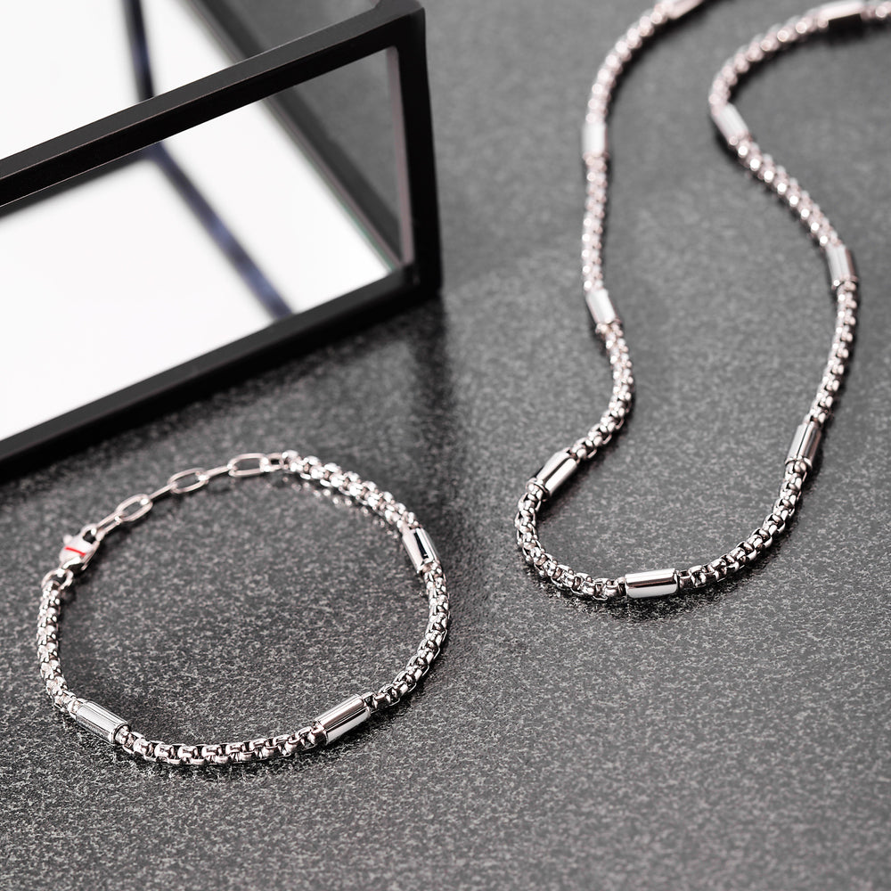 
                  
                    SECTOR BASIC MEN'S NECKLACE SZS69
                  
                