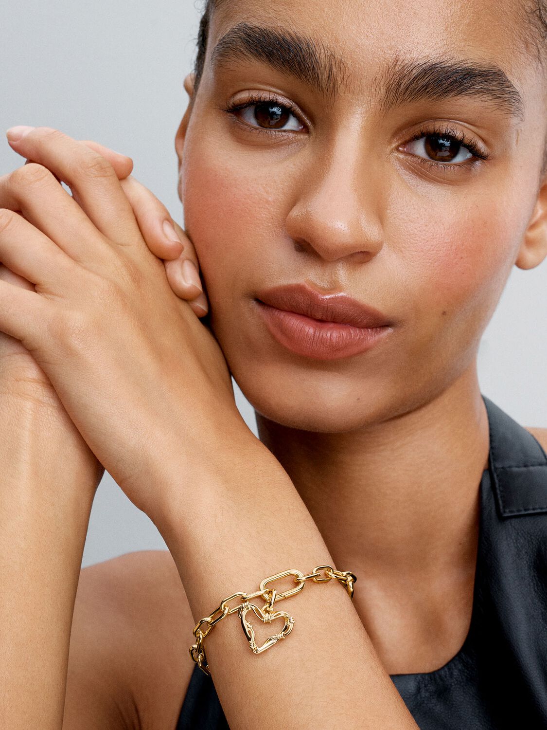 Charm Medallion Wire Heart Pandora ME 762526C00