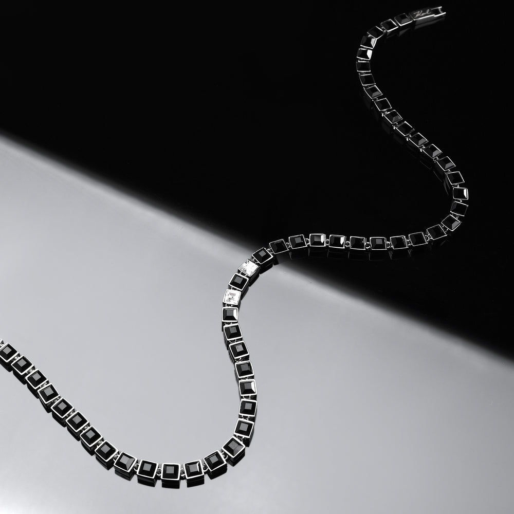 
                  
                    Karl Lagerfeld Women's Necklace KLAYC05
                  
                