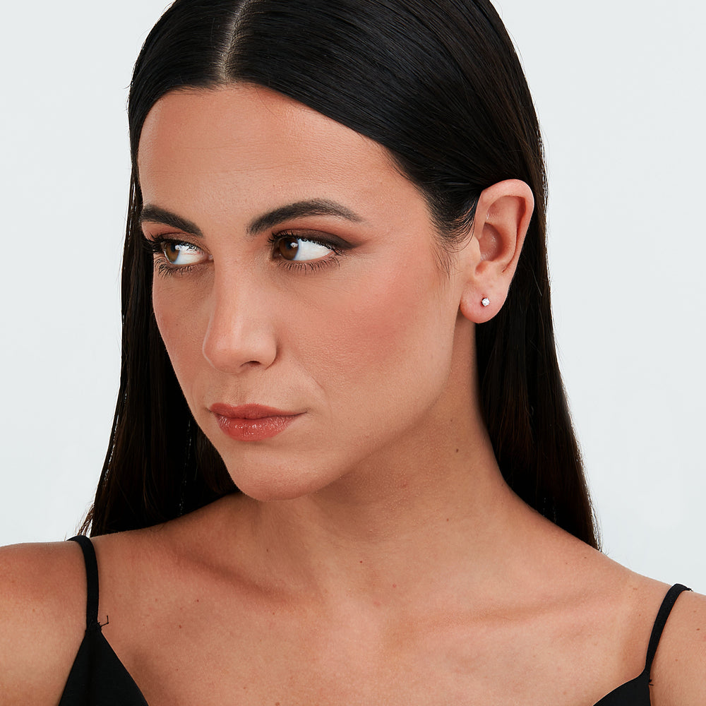 
                  
                    LIVE DIAMOND CLASSIC DIAMOND WOMEN'S EARRINGS LDW020133
                  
                