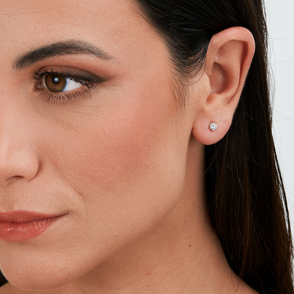 
                  
                    LIVE DIAMOND CLASSIC DIAMOND WOMEN'S EARRINGS LDW040141
                  
                