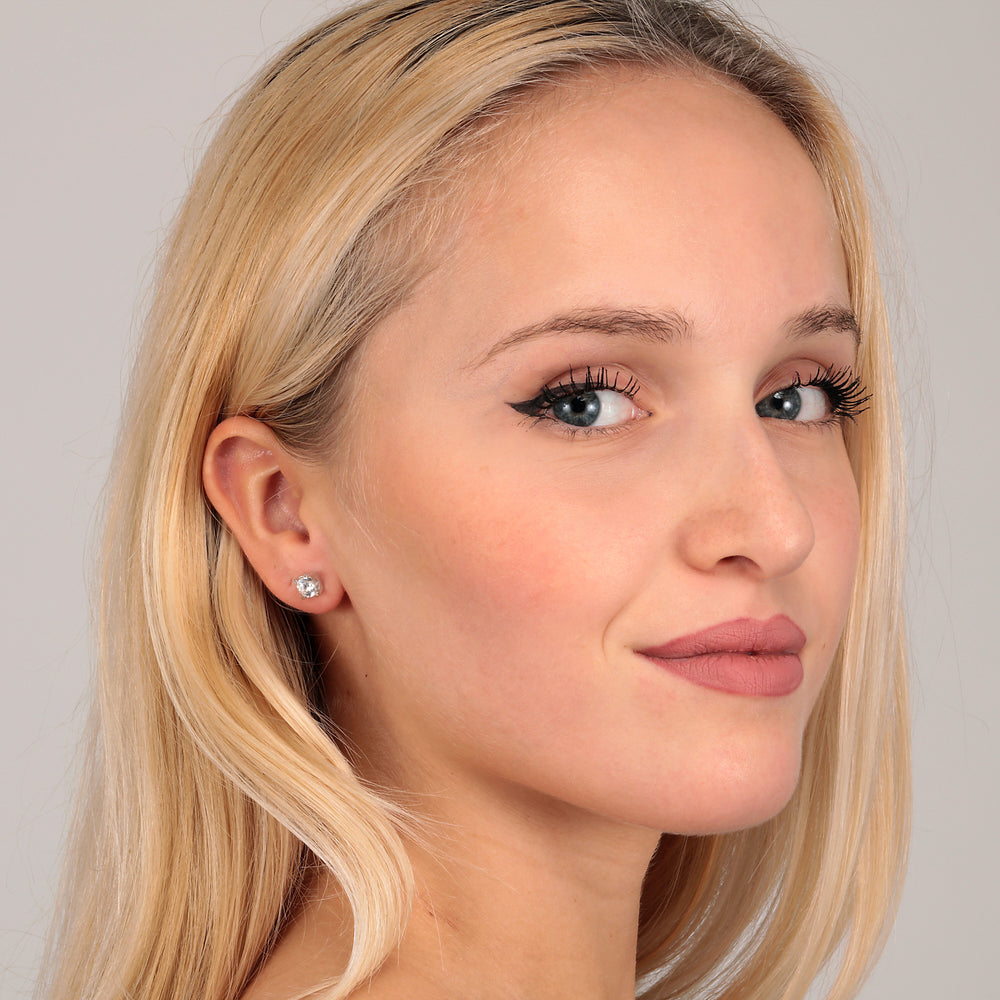 
                  
                    LIVE DIAMOND WOMEN'S EARRINGS LD10002I
                  
                