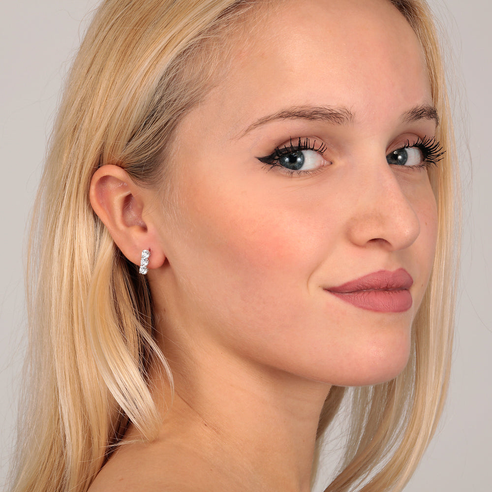 
                  
                    LIVE DIAMOND WOMEN'S EARRINGS LD18027I
                  
                