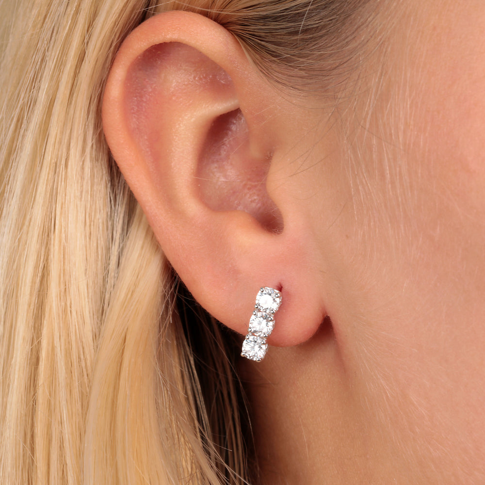 
                  
                    LIVE DIAMOND WOMEN'S EARRINGS LD18027I
                  
                