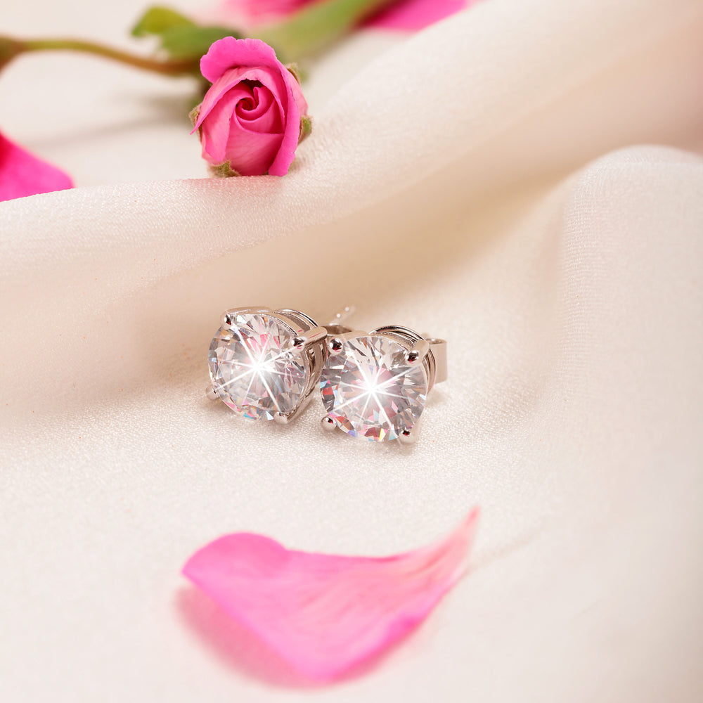 
                  
                    LIVE DIAMOND WOMEN'S EARRINGS LD20002I
                  
                