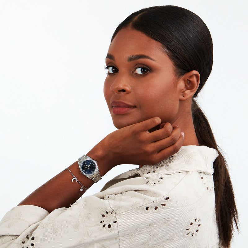 
                  
                    B&G LUXURY WOMEN'S WATCH R3853241528
                  
                