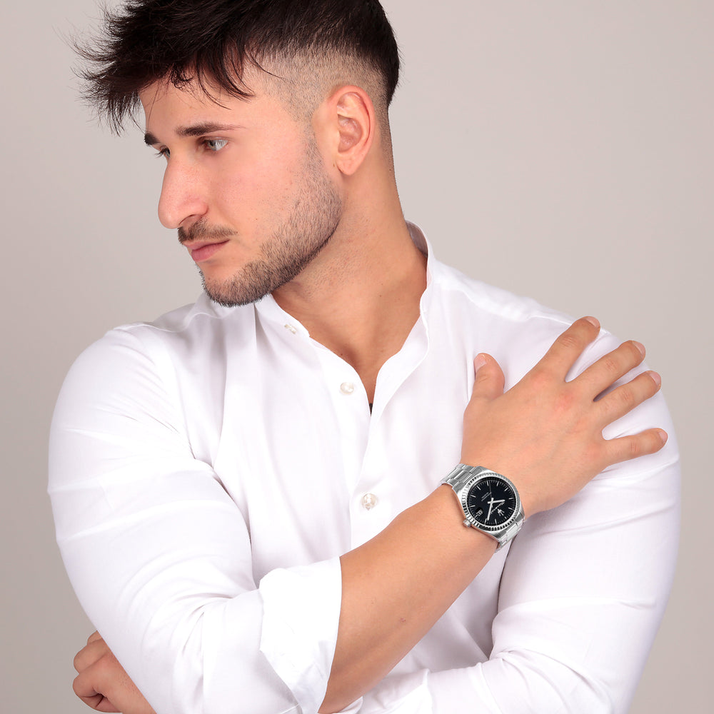 
                  
                    MASERATI COMPETIZIONE MEN'S WATCH R8853100028
                  
                