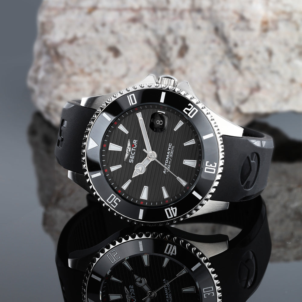 
                  
                    SECTOR 230 MEN'S WATCH R3221161002
                  
                