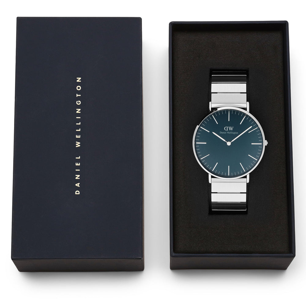 
                  
                    Daniel Wellington Classic Piano Link Arctic Silver men's watch DW00100776
                  
                