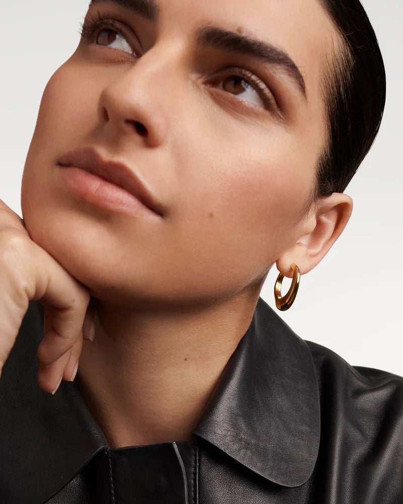 
                  
                    PDPAOLA Riba Hoop Earrings AR01-B66-U
                  
                