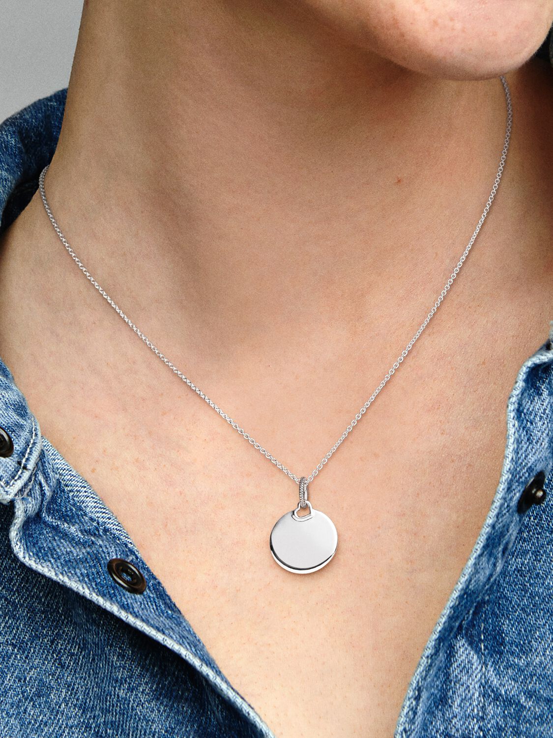 Pandora Engravable Medal Pendant 398610C00