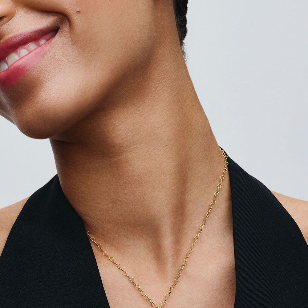 
                  
                    Pandora Engravable Medal Pendant Charm 368610C00
                  
                