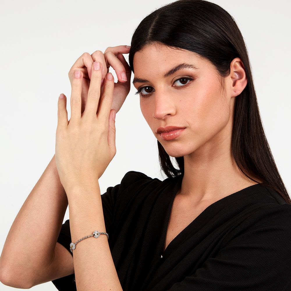 
                  
                    TRUSSARDI WOMEN'S BRACELET T-ROUND TJAYF10
                  
                