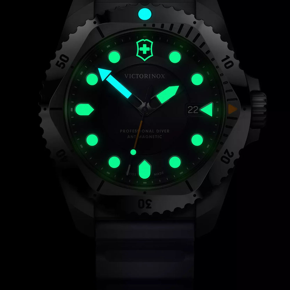 
                  
                    Victorinox Dive Pro Quartz watch - 241991-VICTORINOX-Eldorado Jewels
                  
                