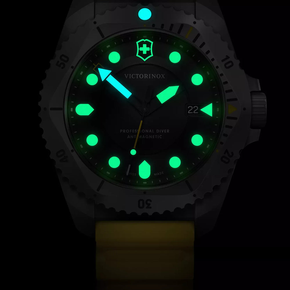 
                  
                    Victorinox Dive Pro Quartz watch - 241992-VICTORINOX-Eldorado Jewels
                  
                