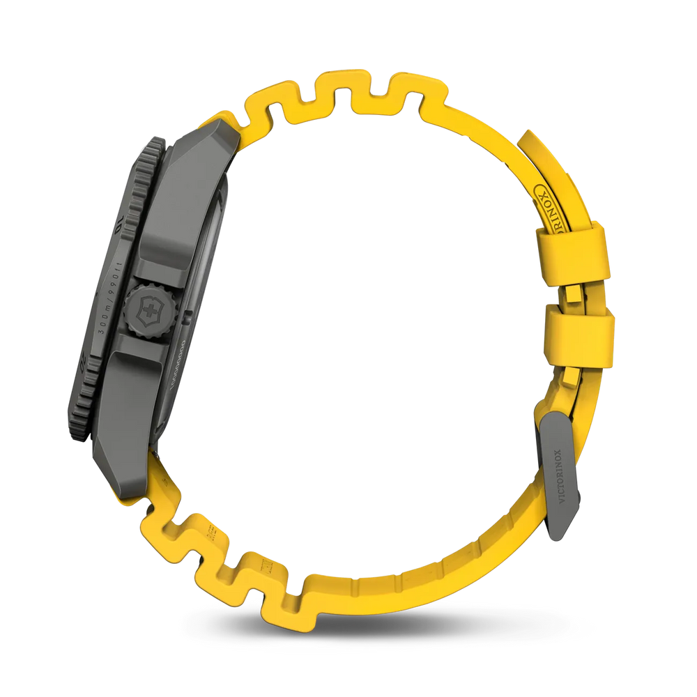 
                  
                    Victorinox Dive Pro Quartz watch - 241992-VICTORINOX-Eldorado Jewels
                  
                